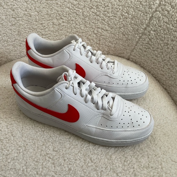 mens black and orange nike